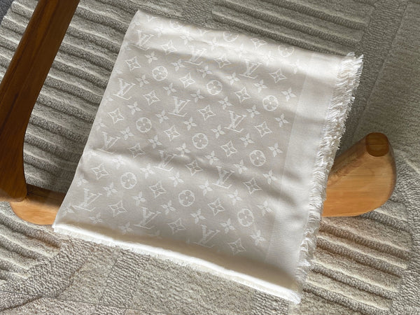 Louis Vuitton Blanc Silk/Wool Monogram Classic Shawl | BNIB