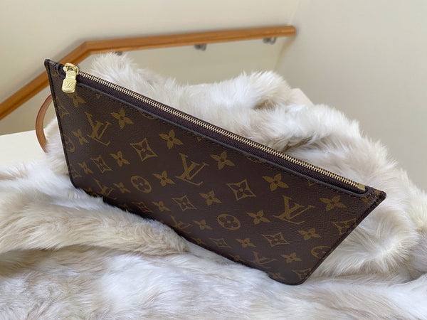 Louis Vuitton 2021 Monogram Beige Neverfull Pochette GM