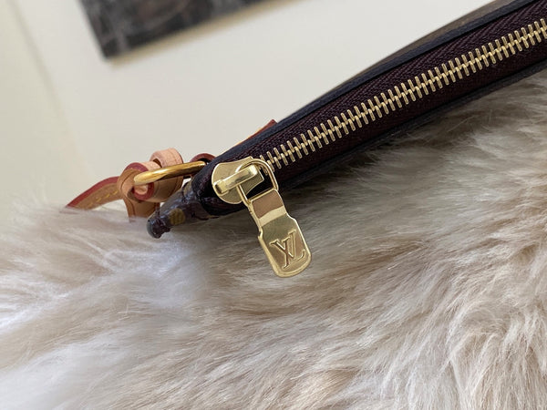 Louis Vuitton 2021 Monogram Beige Neverfull Pochette GM