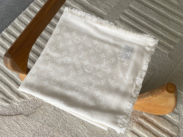 Louis Vuitton Blanc Silk/Wool Monogram Classic Shawl | BNIB