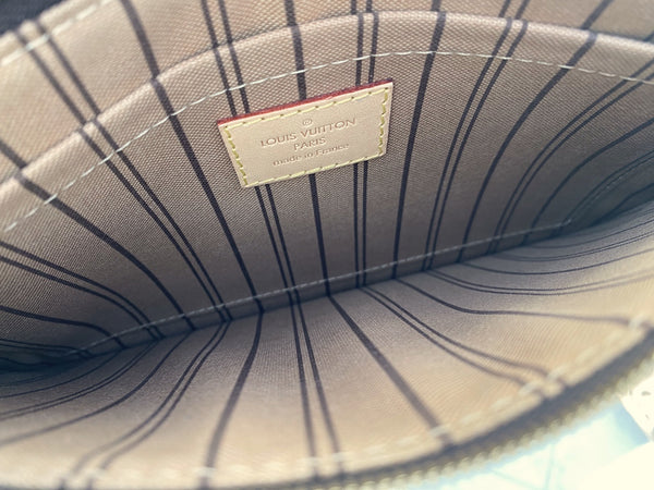 Louis Vuitton 2021 Monogram Beige Neverfull Pochette GM