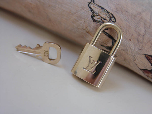 Louis Vuitton lock and key set #322*