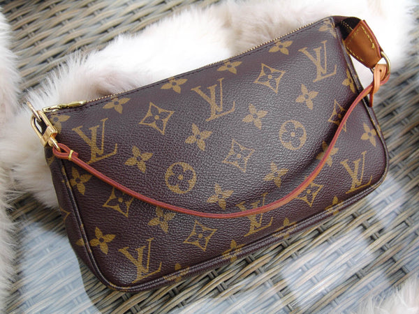 Louis Vuitton Monogram Pochette Accessoires