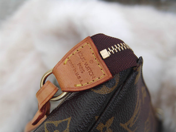 Louis Vuitton Monogram Pochette Accessoires