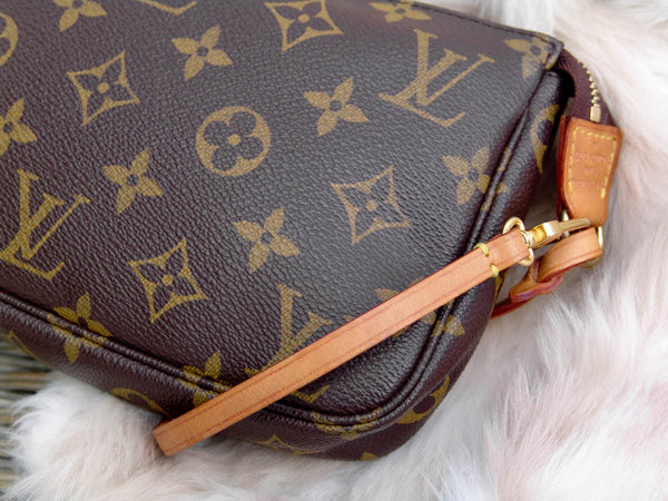 Louis Vuitton Monogram Pochette Accessoires