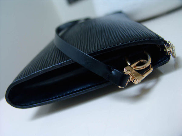Louis Vuitton Epi Leather Pochette Accessoires in Kouril Black