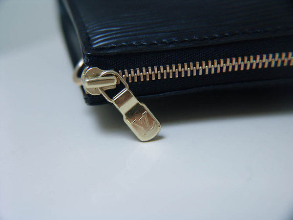 Louis Vuitton Epi Leather Pochette Accessoires in Kouril Black