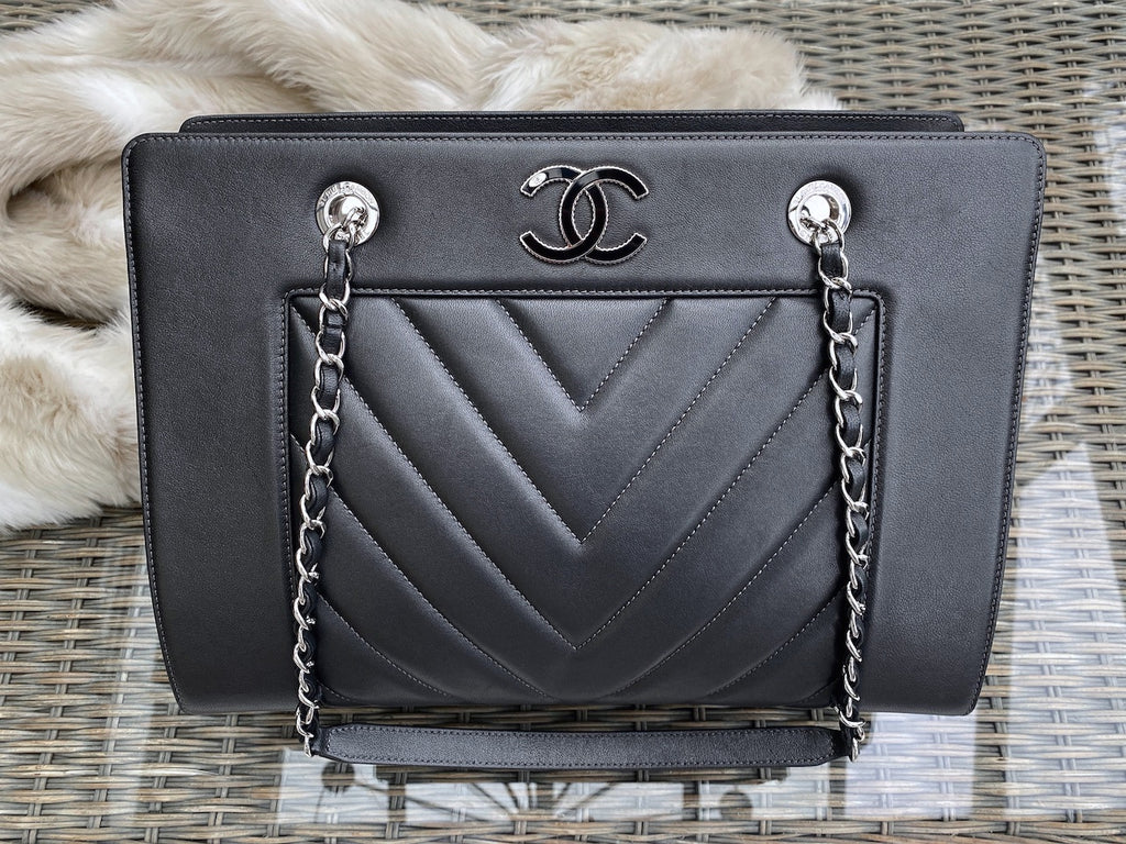 Chanel 2018 Chevron Graphite Sheepskin Large Mademoiselle Bag SHW