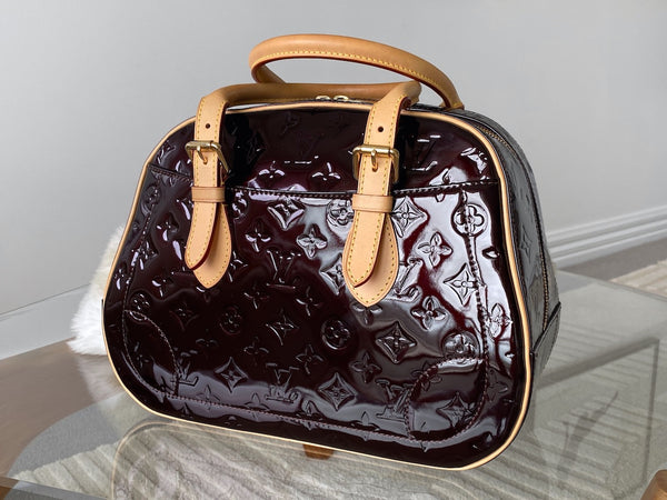 Louis Vuitton Amarante Vernis Summit Drive