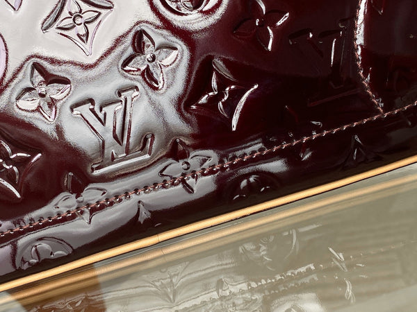 Louis Vuitton Amarante Vernis Summit Drive