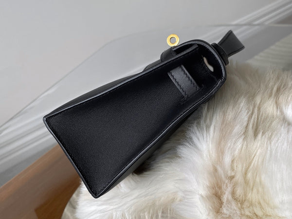 Hermès Noir Swift Kelly Pochette GHW