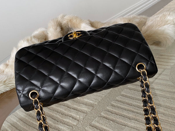 Chanel Black Lambskin Jumbo Classic Double Flap GHW