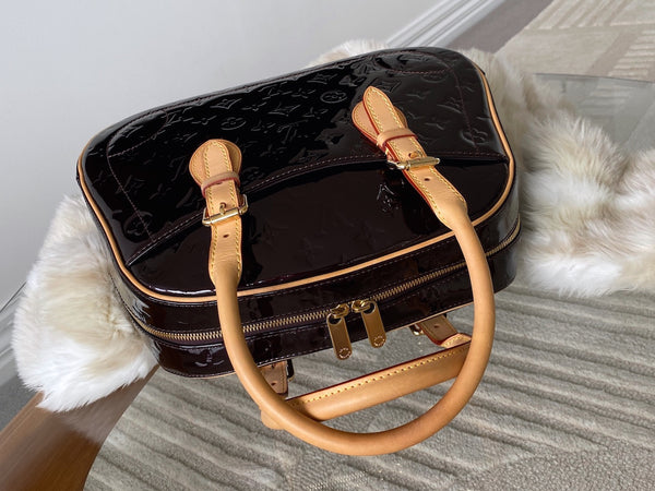 Louis Vuitton Amarante Vernis Summit Drive