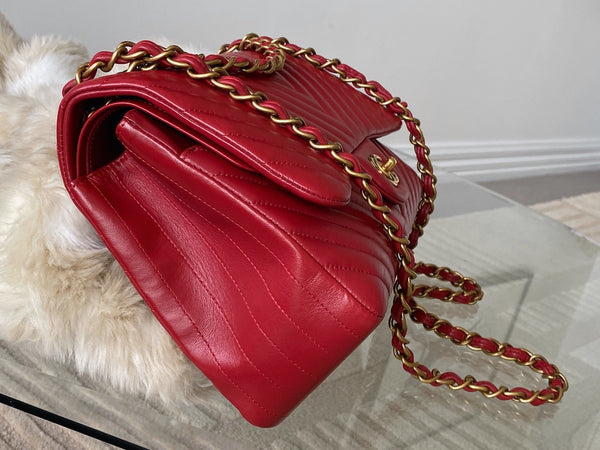 Chanel Red Chevron Lambskin Jumbo Ventes Privées Classic Double Flap AGHW