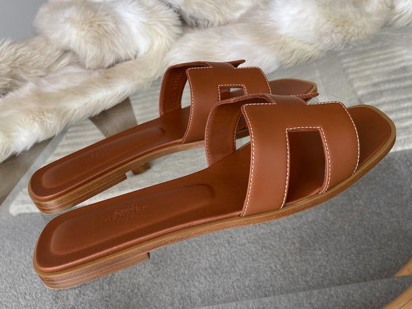 Hermès Gold Box Calfskin Oran Sandal Sz40 | BNIB