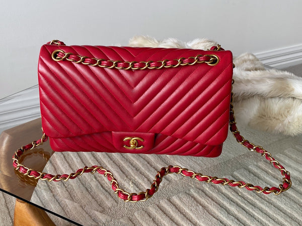 Chanel Red Chevron Lambskin Jumbo Ventes Privées Classic Double Flap AGHW