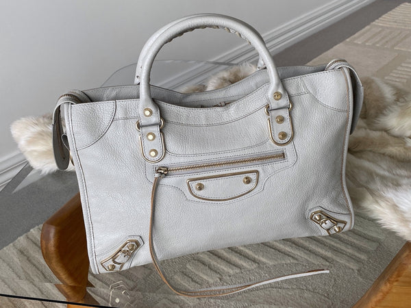 Balenciaga Gris Perle Chèvre Metallic Edge City
