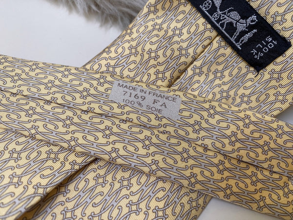 Hermès Maize 100% Silk H Tie