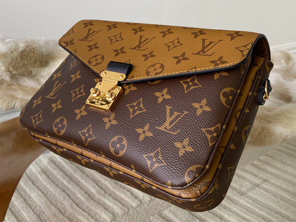 Louis Vuitton Monogram Reverse Pochette Métis