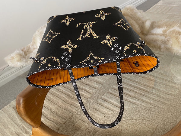 Louis Vuitton LE Monogram Giant Black Jungle Neverfull MM