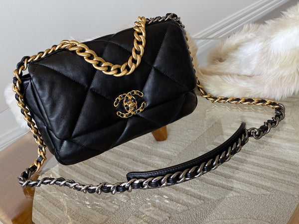 Chanel Black Shiny Lambskin Medium 19 Handbag