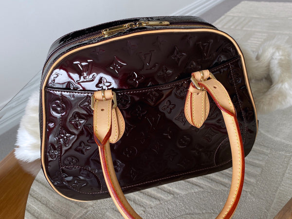 Louis Vuitton Amarante Vernis Summit Drive