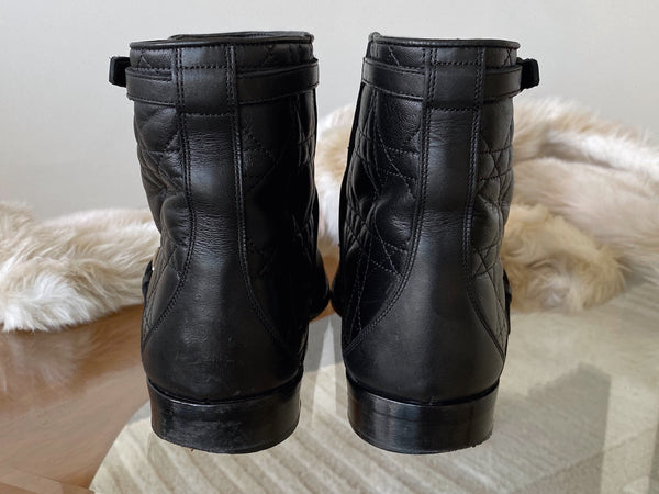 Dior Black Calfskin & Cannage Lambskin Low City Boots | Sz38.5