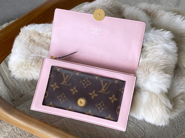 Louis Vuitton Monogram Rose Ballerine Flore Chain Wallet