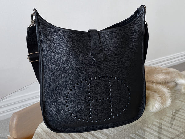 Hermès Noir Veau Taurillon Clémence Evelyne III GM