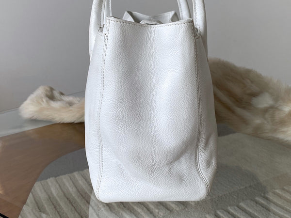 Chanel Pearl White Grained Calfskin Large Cerf Tote
