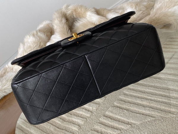 Chanel Black Lambskin Jumbo Classic Double Flap GHW