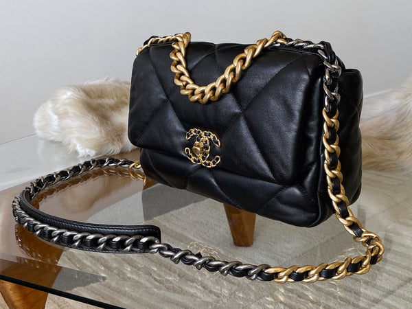 Chanel Black Shiny Lambskin Medium 19 Handbag