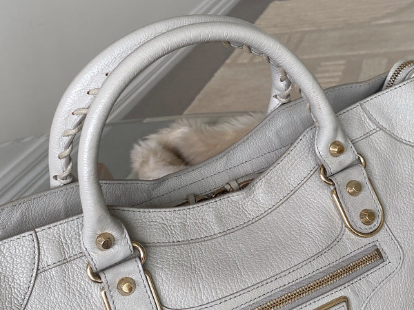 Balenciaga Gris Perle Chèvre Metallic Edge City