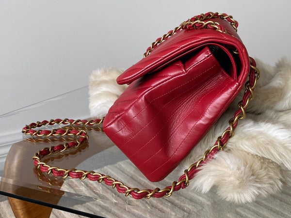 Chanel Red Chevron Lambskin Jumbo Ventes Privées Classic Double Flap AGHW