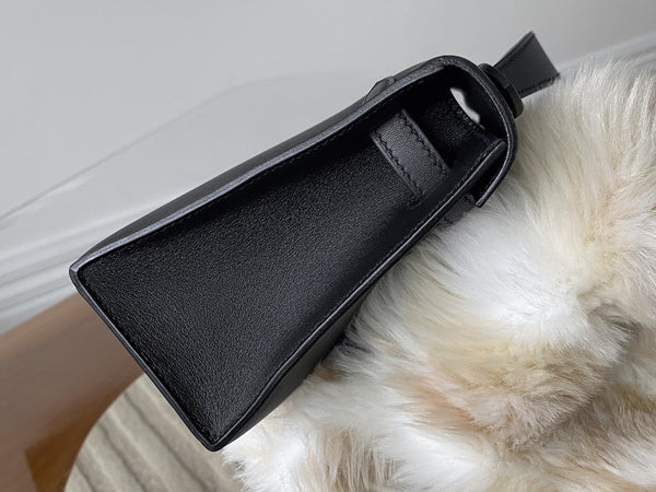 Hermès Noir Swift Kelly Pochette GHW