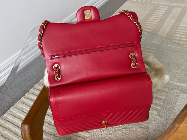 Chanel Red Chevron Lambskin Jumbo Ventes Privées Classic Double Flap AGHW