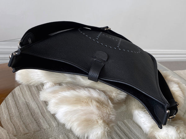 Hermès Noir Veau Taurillon Clémence Evelyne III GM