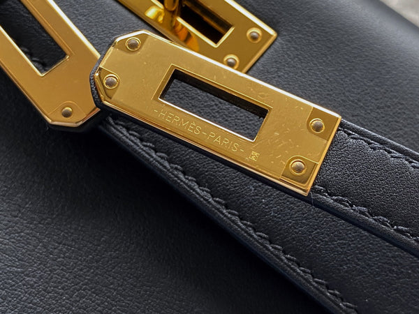 Hermès Noir Swift Kelly Pochette GHW