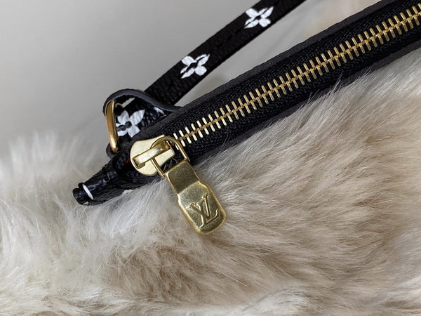 Louis Vuitton LE Monogram Giant Black Jungle Neverfull MM