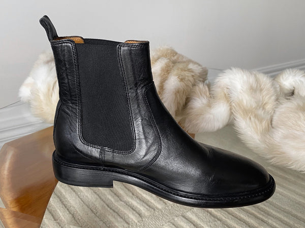 Isabel Marant Black Calf Leather Modern Chelsea Boots | NIB | Sz38