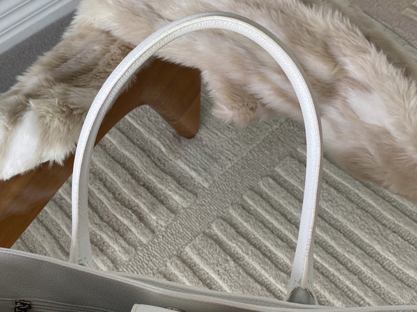 Chanel Pearl White Grained Calfskin Large Cerf Tote