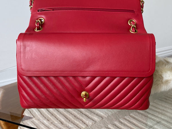 Chanel Red Chevron Lambskin Jumbo Ventes Privées Classic Double Flap AGHW