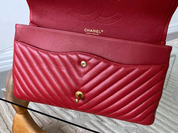 Chanel Red Chevron Lambskin Jumbo Ventes Privées Classic Double Flap AGHW