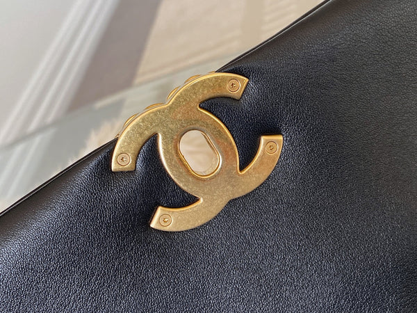 Chanel Black Shiny Lambskin Medium 19 Handbag