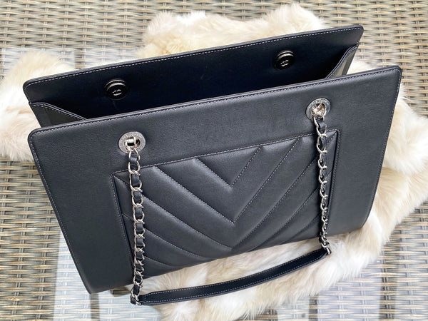 Chanel Chevron Graphite Sheepskin Large Mademoiselle Bag SHW