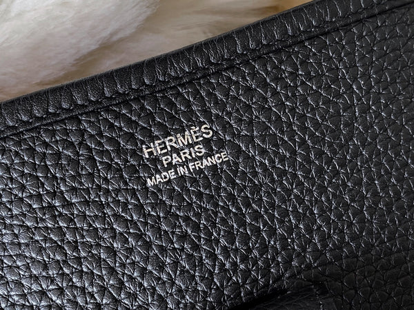 Hermès Noir Veau Taurillon Clémence Evelyne III GM