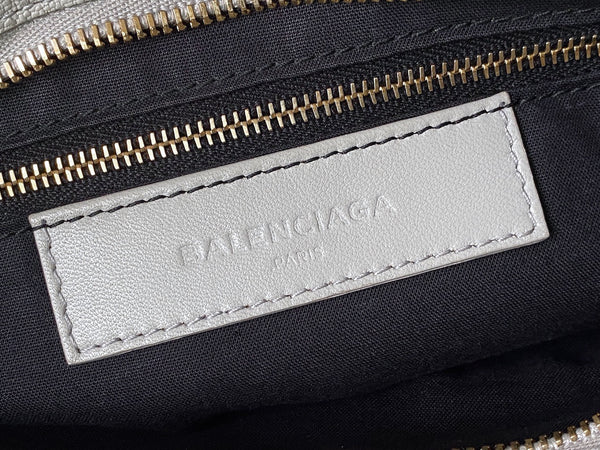 Balenciaga Gris Perle Chèvre Metallic Edge City
