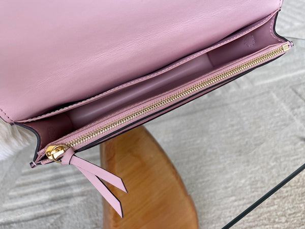 Louis Vuitton Monogram Rose Ballerine Flore Chain Wallet