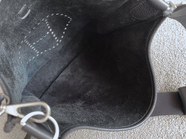 Hermès Noir Veau Taurillon Clémence Evelyne III GM