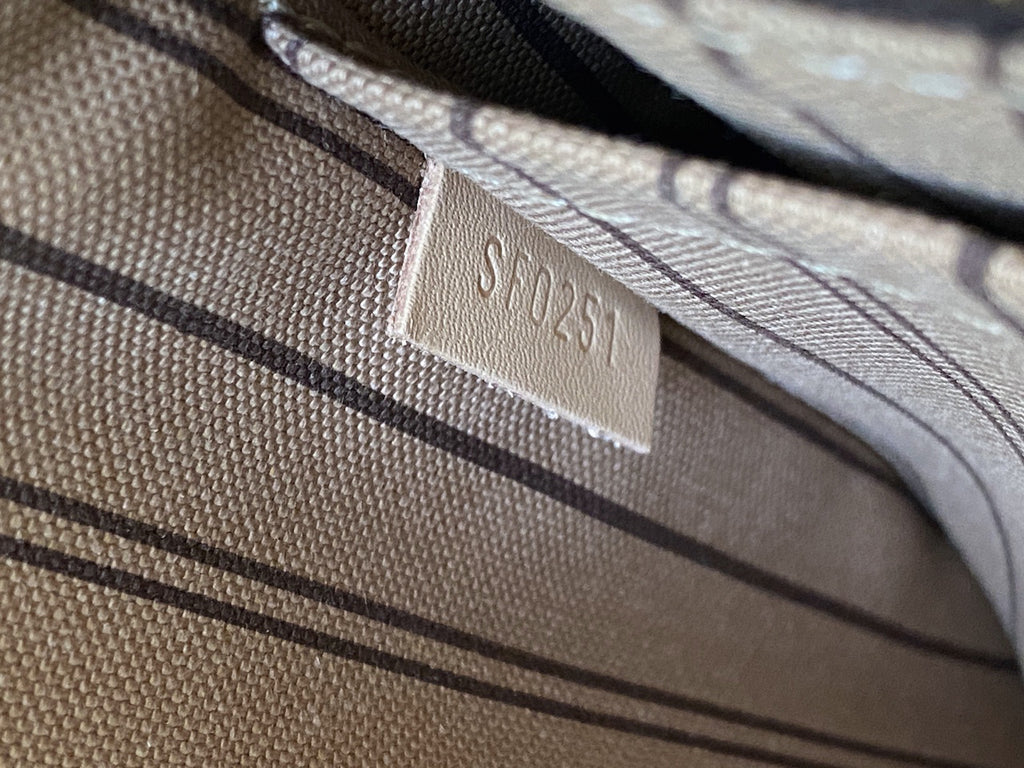 Louis Vuitton 2021 Monogram Beige Neverfull Pochette GM – My Haute